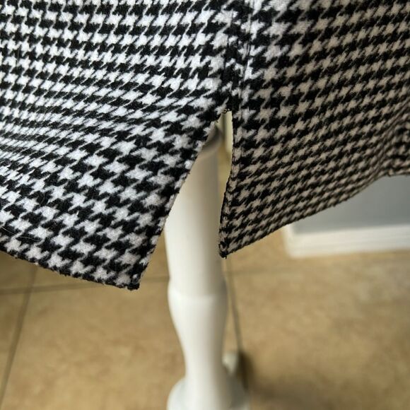 Hollister houndstooth skirt - Picture 5 of 7